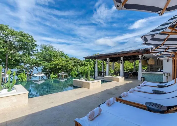 Stylish In The Heart Of Catalinas With Vibrant Design & Exclusive Club Access *