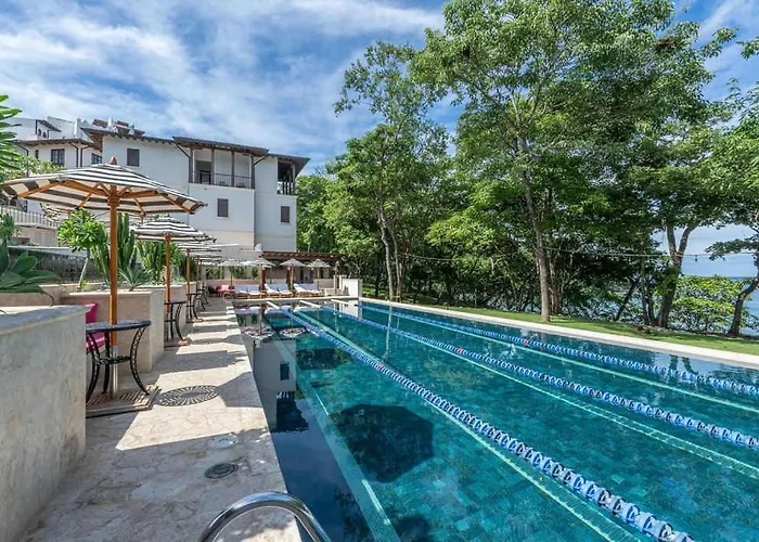 Stylish In The Heart Of Catalinas With Vibrant Design & Exclusive Club Access Apartamento *