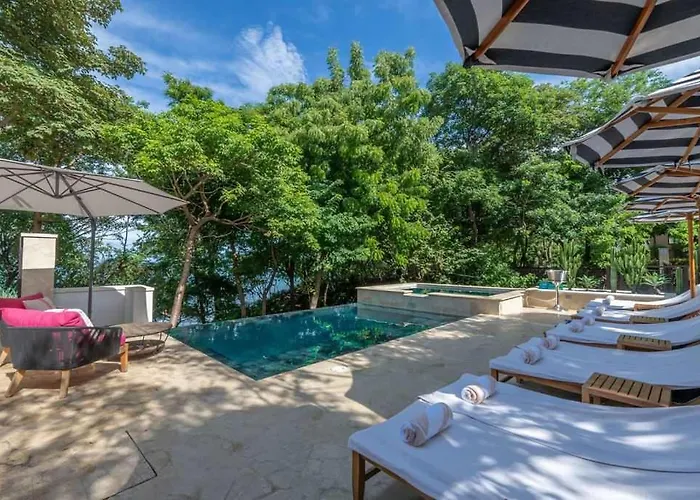 Stylish In The Heart Of Catalinas With Vibrant Design & Exclusive Club Access * Playa Danta