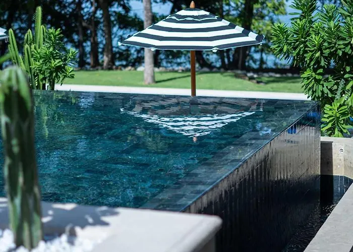 Stylish In The Heart Of Catalinas With Vibrant Design & Exclusive Club Access
